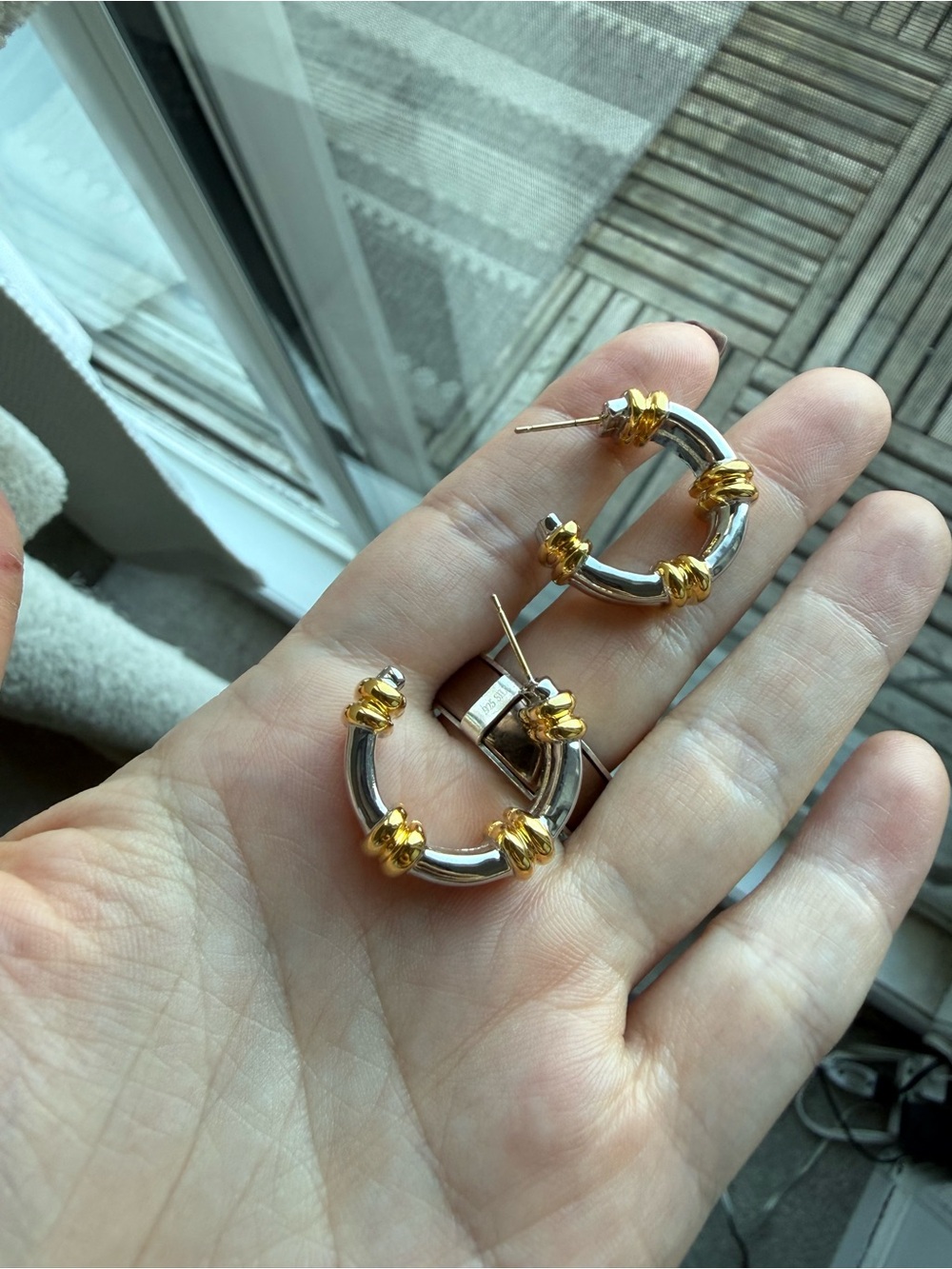 Saks Fifth Avenue Vtg Two-Tone Gold & Silver Twisted Hoop Earrings 14K posts - Picture 6 of 6